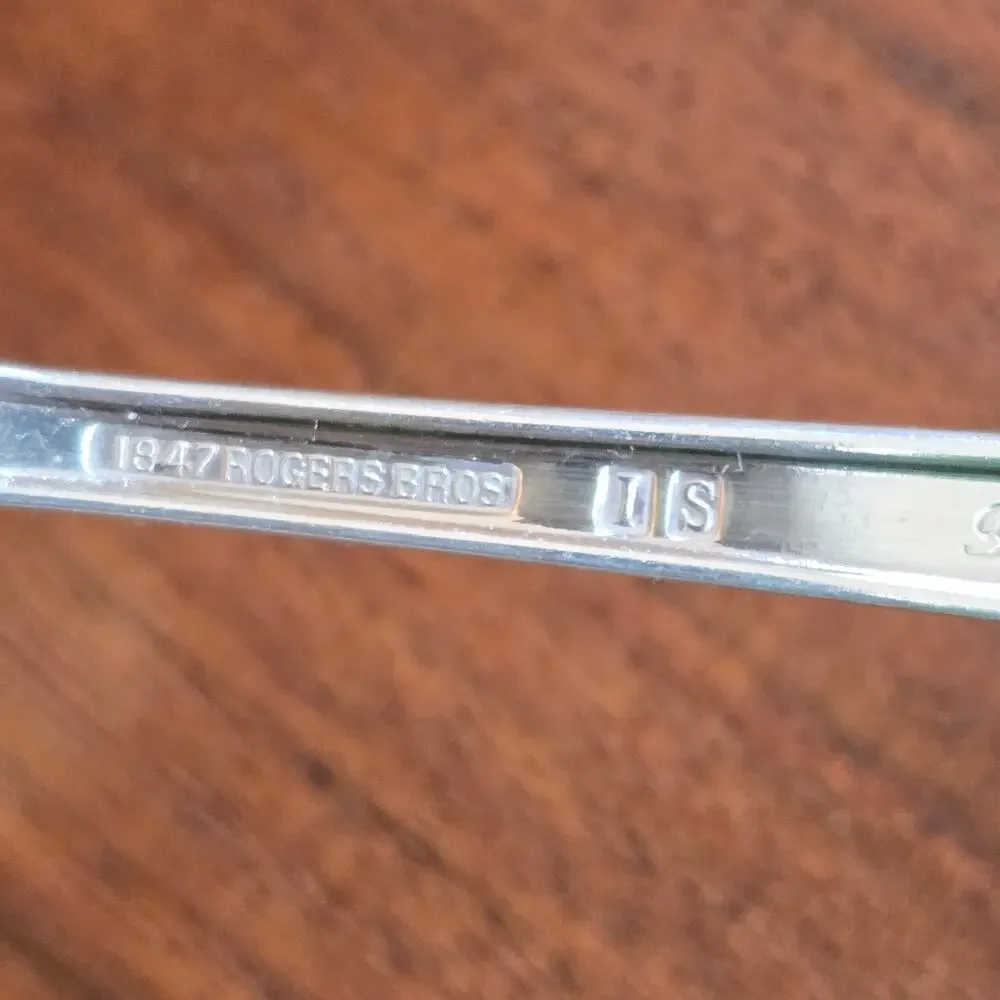 Vintage 1847 Rogers Bros FIRST LOVE 4 Salad Forks Silverplate Art Deco Cottage